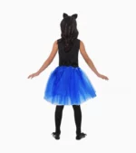 El Tutu Encaje Azul es una prenda de vestir femenina que se caracteriza por su elegancia y sofisticación. Este tutu está confeccionado con encaje azul de alta calidad