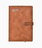 Ideal para registrar tu tipo de agenda, tus planes diarios, escribir tu lista de deseos, etc. La bonita funda para cuaderno lo hace atractivo